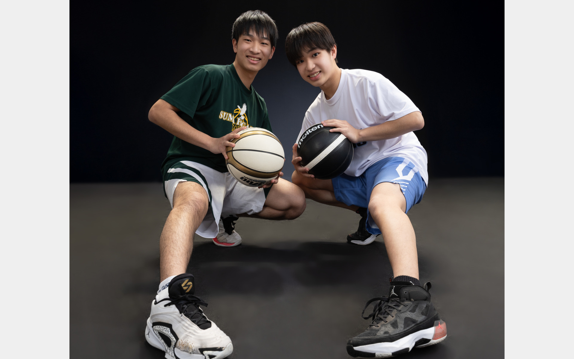 いぬづか写真室で撮影したユニフォームの兄弟写真
