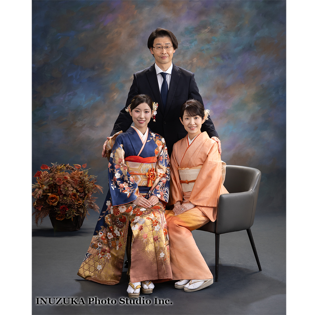 いぬづか写真室で撮影した成人式の家族写真