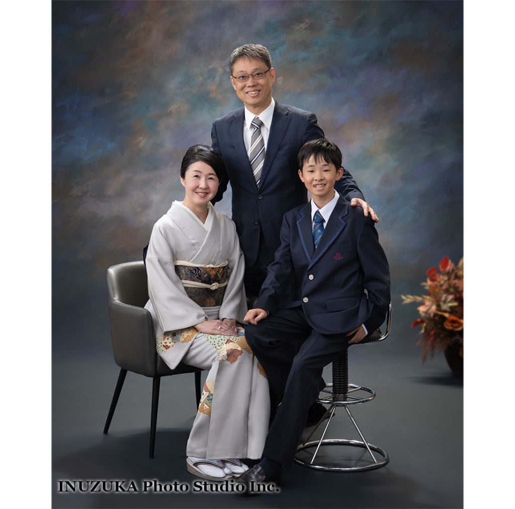 いぬづか写真室で撮影した着物の家族写真