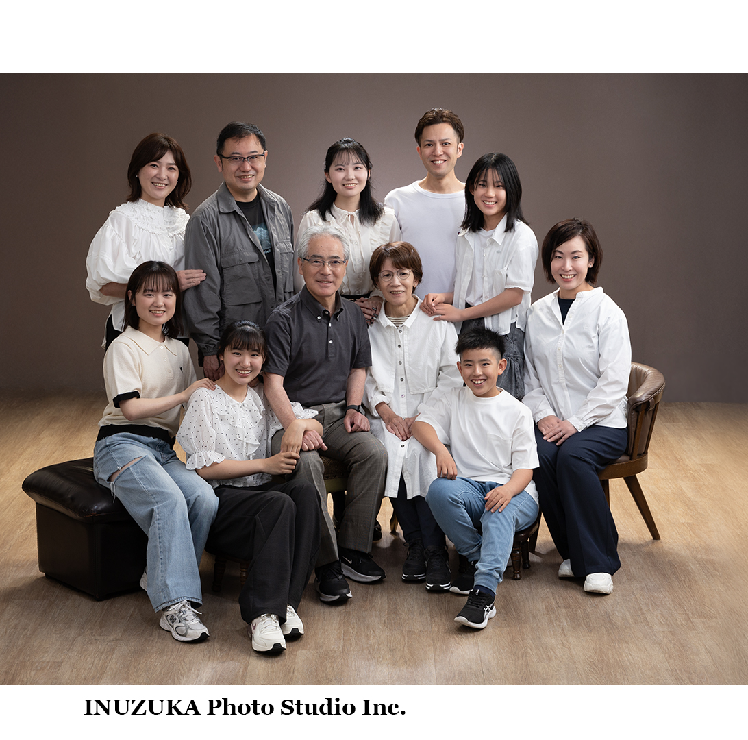 いぬづか写真室で撮影した結婚記念の家族写真