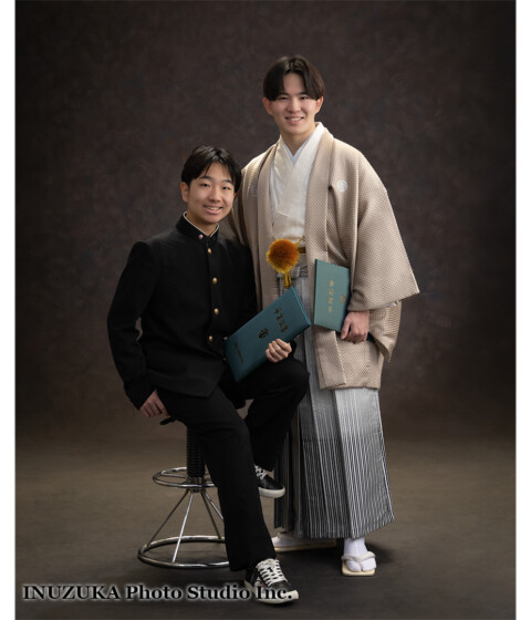 いぬづか写真室で撮影した卒業記念の兄弟